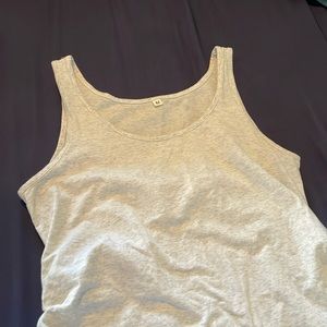 Set of 4 maternity tanks